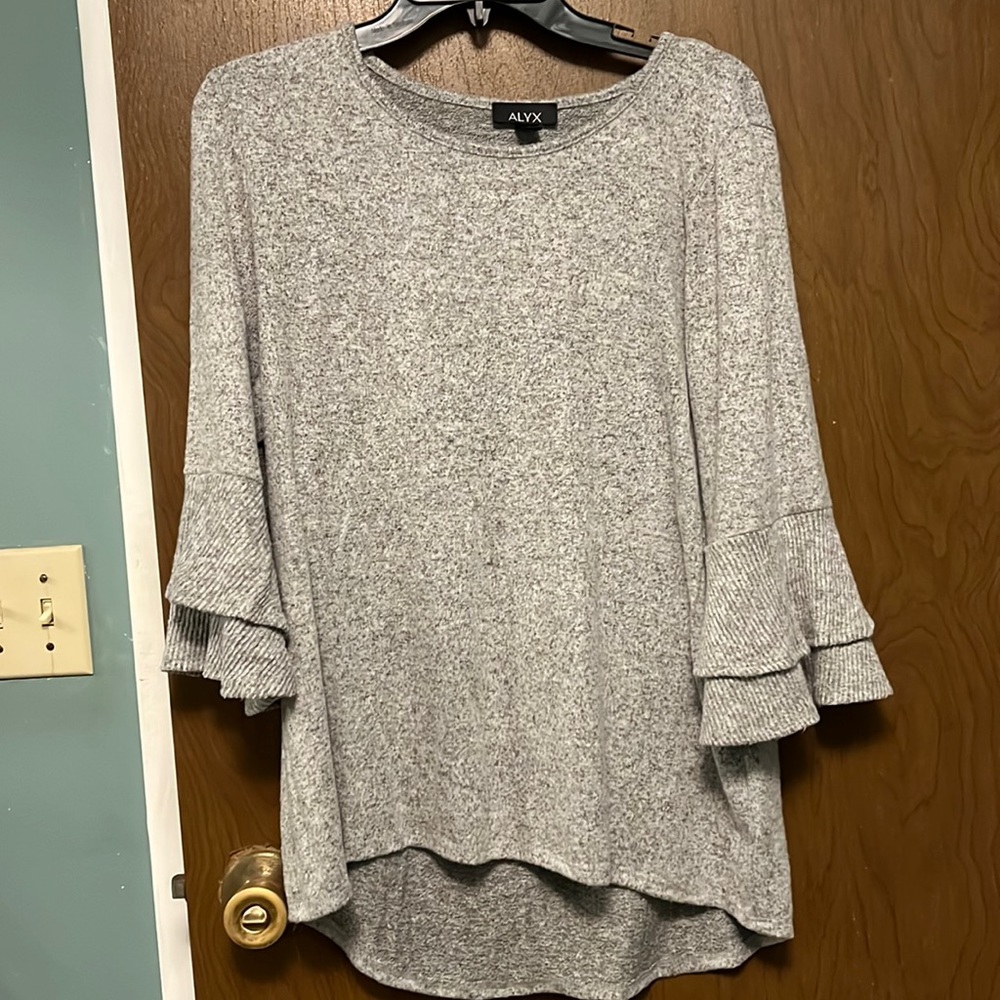 Alyx gray top size M